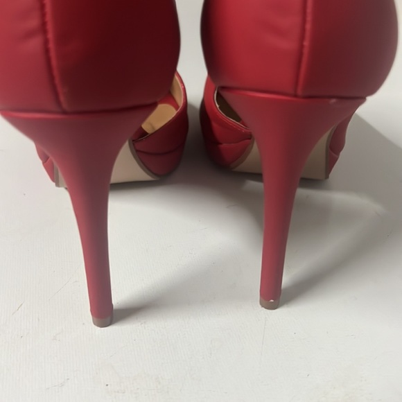 RED DIVA HEEL SZ 9 LIKE NEW - Picture 7 of 7